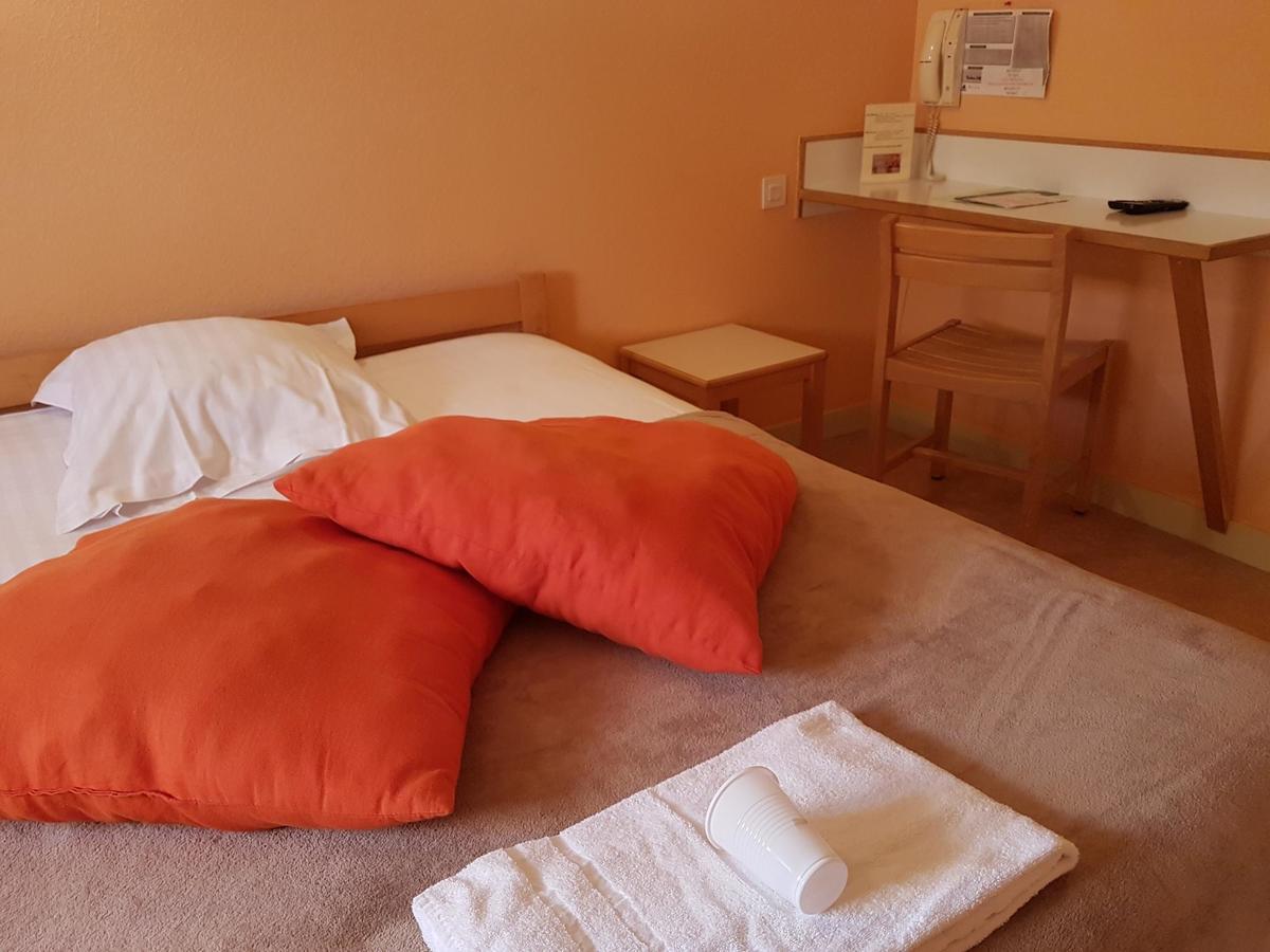 Hotel Le Bretagne Louvigné-de-Bais Eksteriør bilde